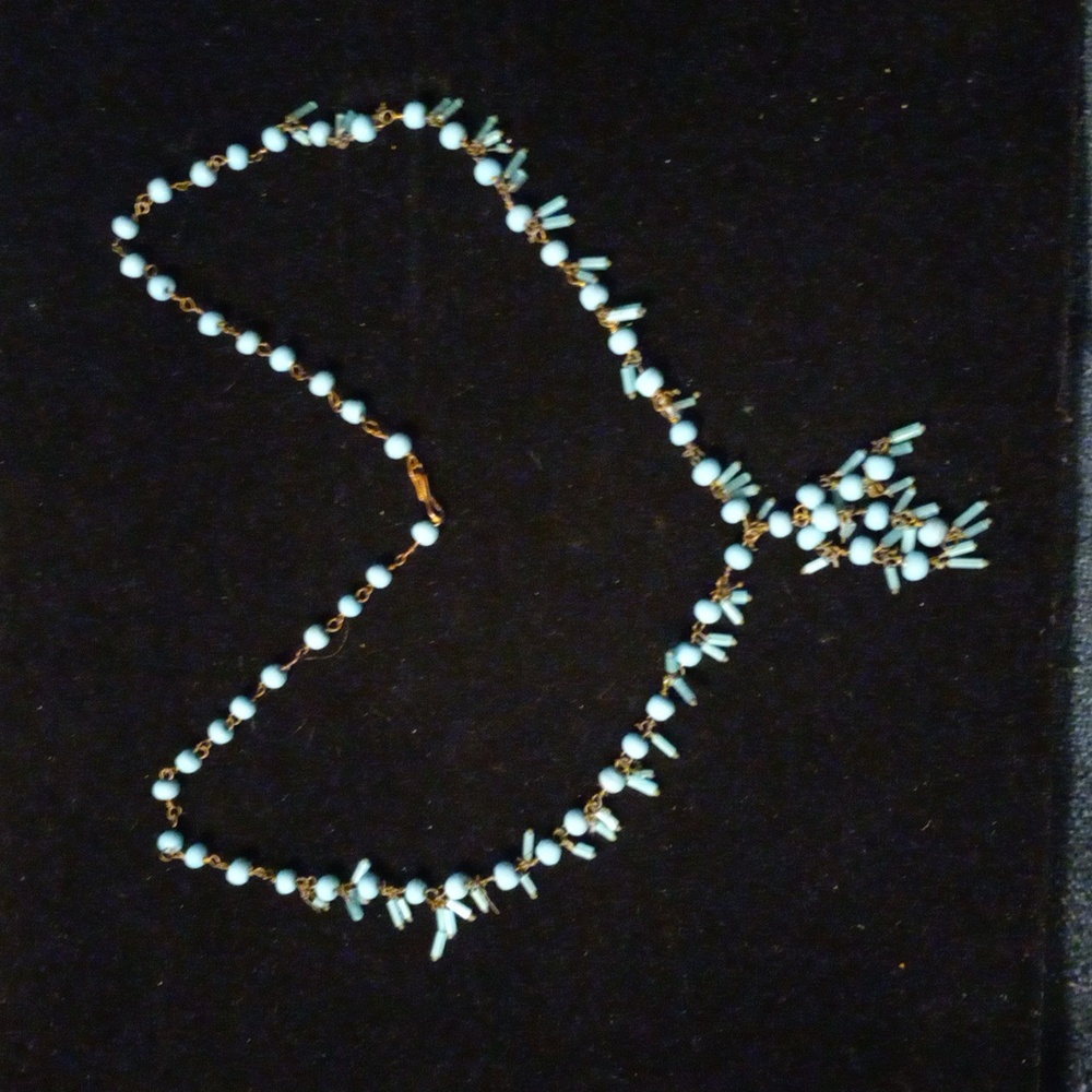 1930s glass Bead necklace - Picture 2 of 5